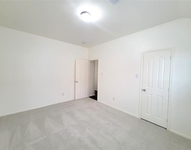2004 Helmoken Falls Drive - Photo Thumbnail 12