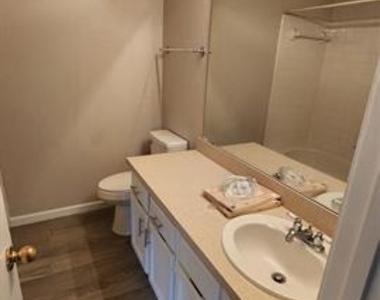 520 Kirkland Drive - Photo Thumbnail 10