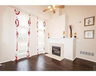 11397 Fountainbridge Drive - Photo Thumbnail 6
