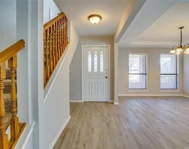 3301 Darion Lane - Photo Thumbnail 2