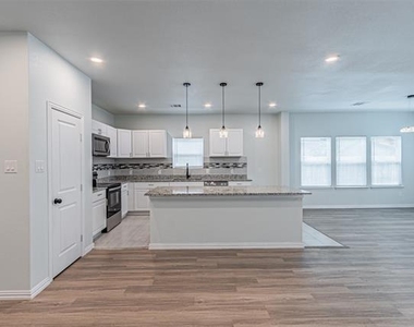 4128 Mart Street - Photo Thumbnail 10