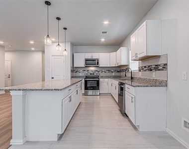 4128 Mart Street - Photo Thumbnail 12