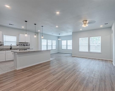 4128 Mart Street - Photo Thumbnail 9