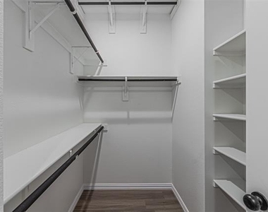 4128 Mart Street - Photo Thumbnail 17