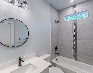 4128 Mart Street - Photo Thumbnail 5