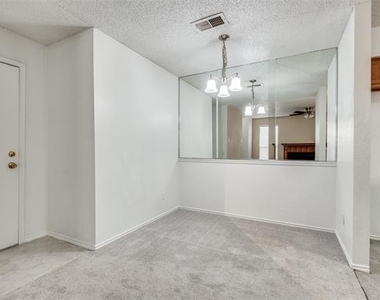 2617 Isbella Drive - Photo Thumbnail 10