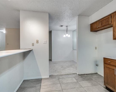 2617 Isbella Drive - Photo Thumbnail 16