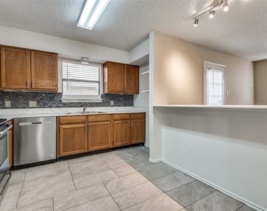 2617 Isbella Drive - Photo Thumbnail 13
