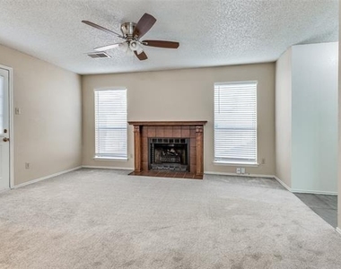 2617 Isbella Drive - Photo Thumbnail 3