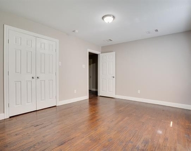 3402 Lawnview Avenue - Photo Thumbnail 15