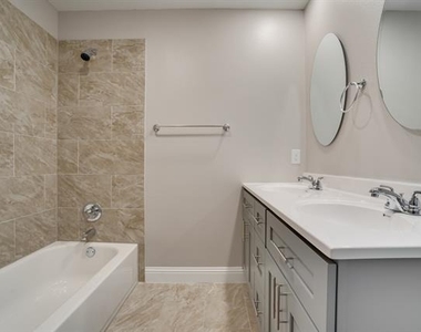 3402 Lawnview Avenue - Photo Thumbnail 10