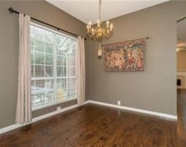 4249 Pinewood Drive - Photo Thumbnail 12