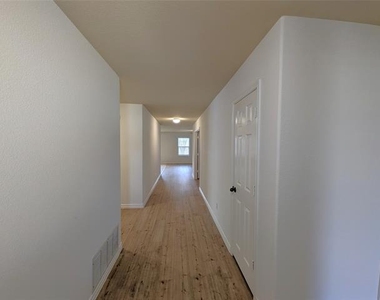 5760 Fountain Flat Drive - Photo Thumbnail 6