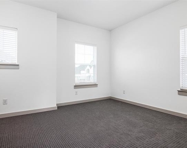 4549 English Maple Drive - Photo Thumbnail 19