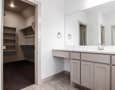 4549 English Maple Drive - Photo Thumbnail 17