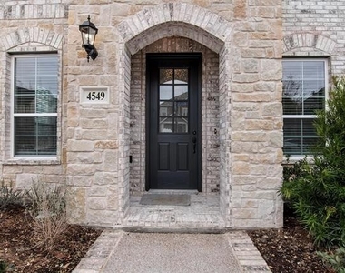 4549 English Maple Drive - Photo Thumbnail 1