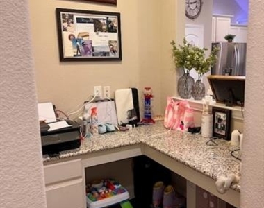 2333 Olivia Lane - Photo Thumbnail 12