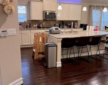 2333 Olivia Lane - Photo Thumbnail 6