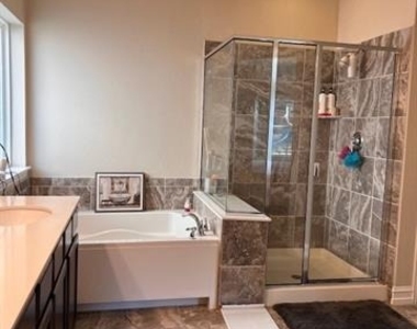2333 Olivia Lane - Photo Thumbnail 25