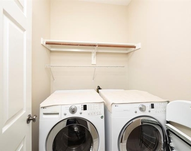 2404 Heather Glen Drive - Photo Thumbnail 12