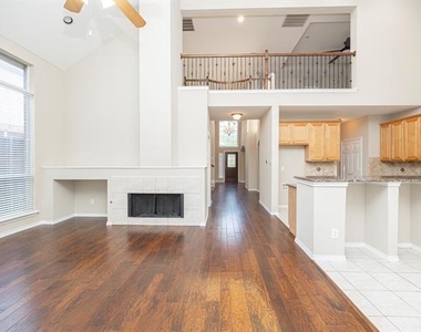 2404 Heather Glen Drive - Photo Thumbnail 21