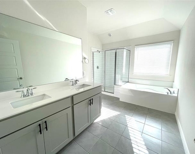 1624 Babb Lane - Photo Thumbnail 14