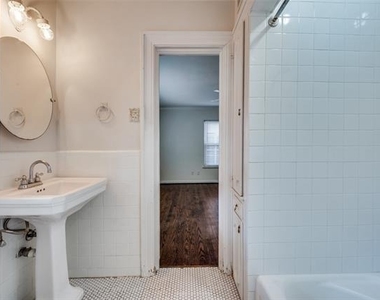 4543 Westway Avenue - Photo Thumbnail 9