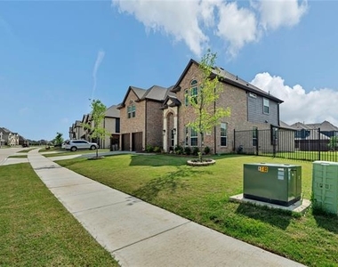 1064 Agape Drive - Photo Thumbnail 3