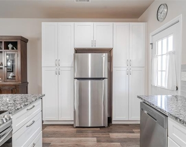 2703 San Gabriel Drive - Photo Thumbnail 13