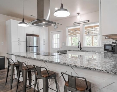 2703 San Gabriel Drive - Photo Thumbnail 10