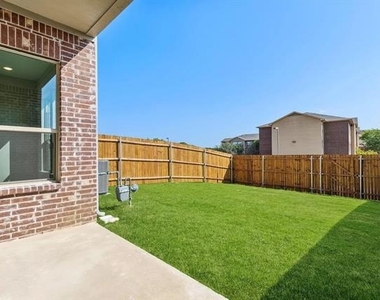1752 Redding Street - Photo Thumbnail 21