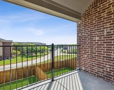 1752 Redding Street - Photo Thumbnail 19