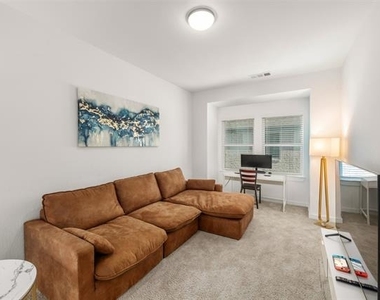635 Brockwell Bend - Photo Thumbnail 23