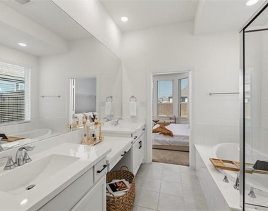 635 Brockwell Bend - Photo Thumbnail 14