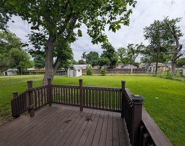 1605 Maple Drive - Photo Thumbnail 19