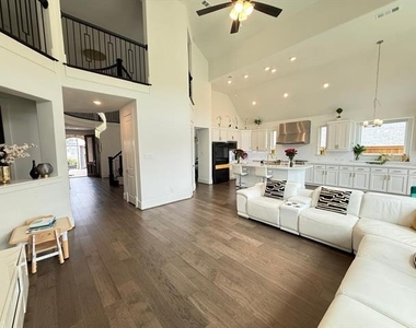 4878 Limousine Lane - Photo Thumbnail 2