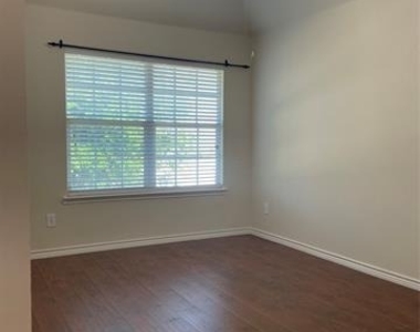 3605 Camino Trail - Photo Thumbnail 13
