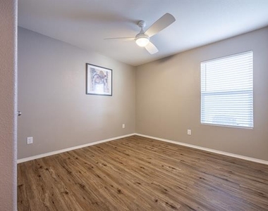5661 Mcclelland Street - Photo Thumbnail 9