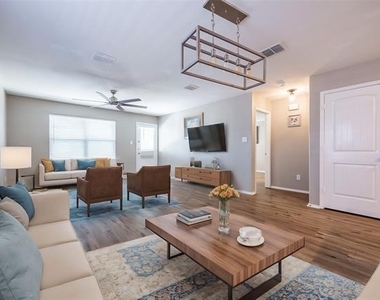 5661 Mcclelland Street - Photo Thumbnail 3