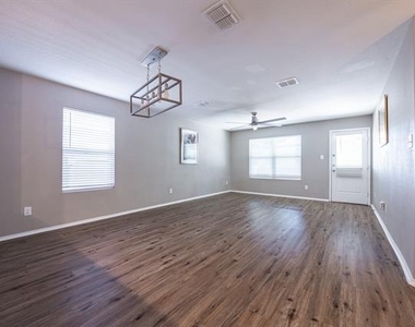 5661 Mcclelland Street - Photo Thumbnail 13