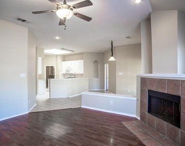 6823 Woodcrest Lane - Photo Thumbnail 6