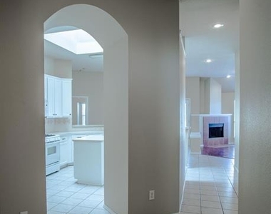 6823 Woodcrest Lane - Photo Thumbnail 8