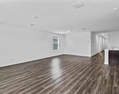 518 Olmstead Drive - Photo Thumbnail 16