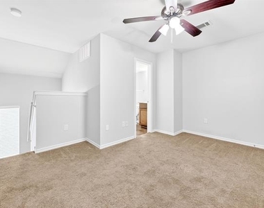 9837 Walnut Street - Photo Thumbnail 21