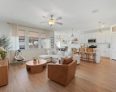 5028 Waterway Drive - Photo Thumbnail 7