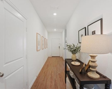 5028 Waterway Drive - Photo Thumbnail 2