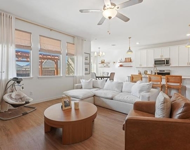 5028 Waterway Drive - Photo Thumbnail 9