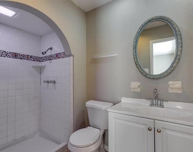 5709 Christie Lane - Photo Thumbnail 3