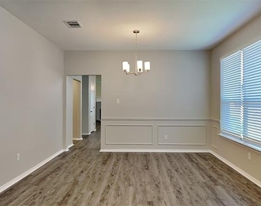 12252 Shadow Wood Trail - Photo Thumbnail 5