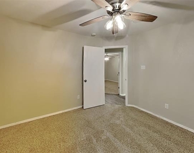 12252 Shadow Wood Trail - Photo Thumbnail 13